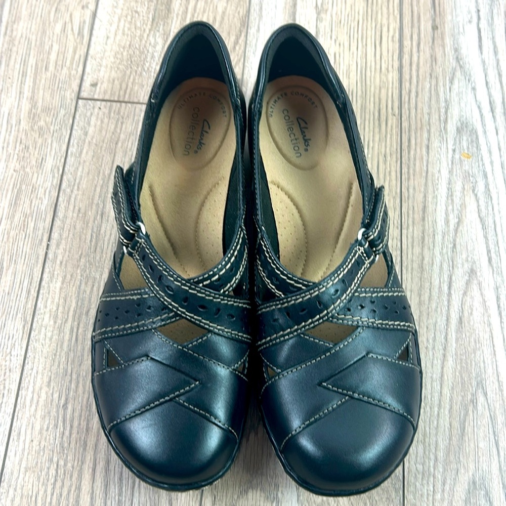 CLARKS Ashland Black Leather Spin Flats 8W